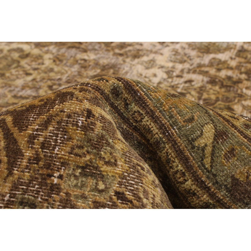Tapis doré foncé à transition de couleur 6 pi 2 po x 9 pi 5 po
