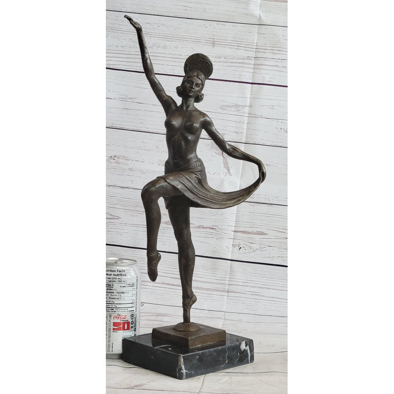 Figurines et sculptures