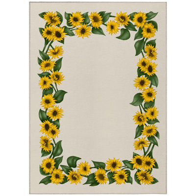 Conness Washable Floral Indoor / Outdoor Rug