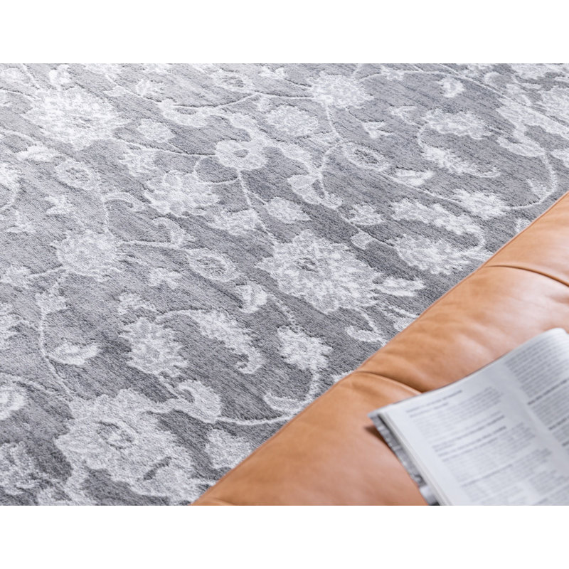 Tapis traditionnel urbain de couleur graphite, Rectangle 3 pi 3 po x 5 pi 3 po