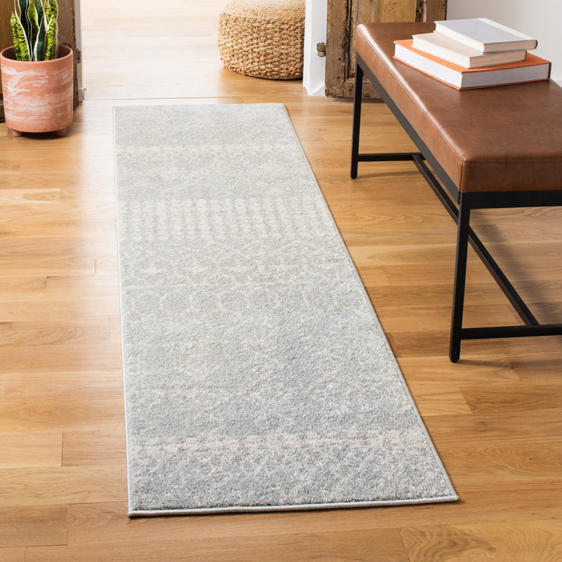 Tapis gris / ivoire Chun Southwestern, Tapis de couloir 2 pi x 9 pi