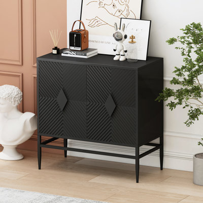 Élégante armoire d'appoint en bois à 2 portes avec rangement cloisonné à deux niveaux, idéale pour les décorations organisées et esthétiques dans n'importe quelle pièce