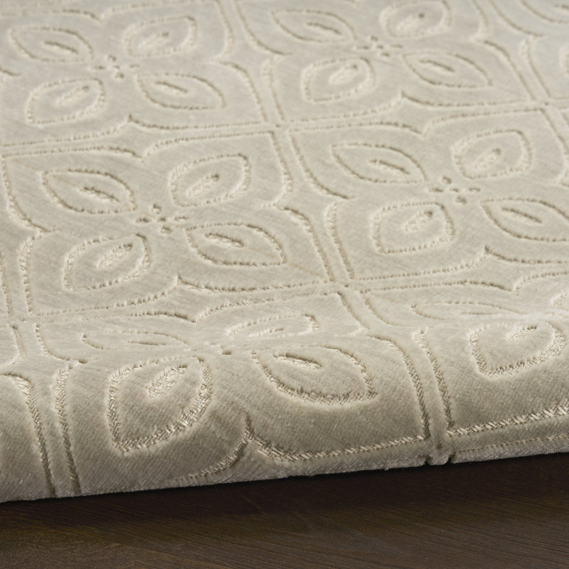 Nourison Washable Charm 4' x 6' Silver Ivory Contemporary Indoor Rug, Rectangle 4' x 6'