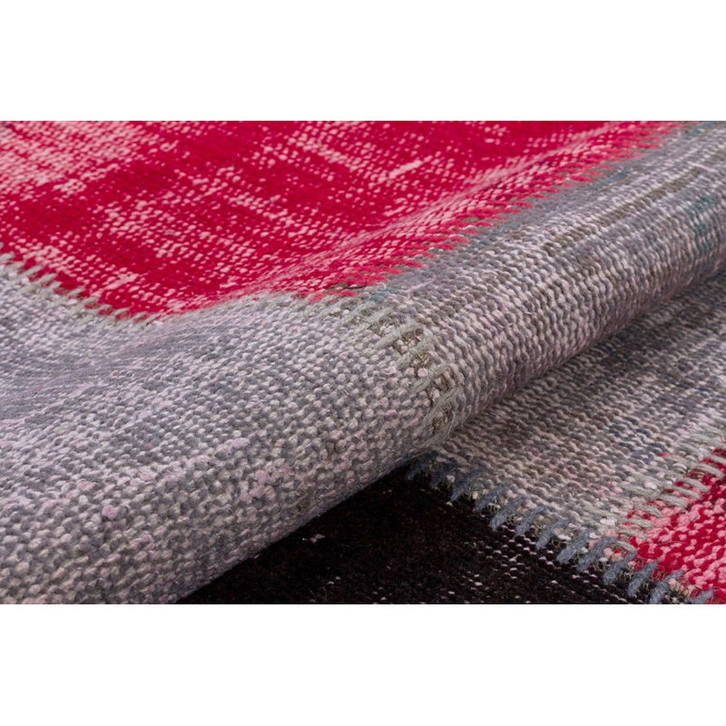 Tapis brun moderne fabriqué à la main Kushayan