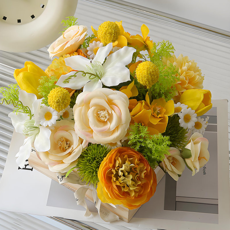 Ornements de fleurs simulées