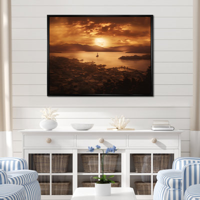 «Golden Sunrise Over Lake Taupo In New Zealand I», reproduction sur toile