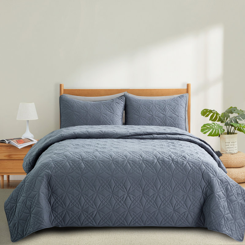 Ensemble de couvre-lit en microfibre matelassée Stroman, Courtepointe simple + 1 taie d'oreiller standard, Gris foncé