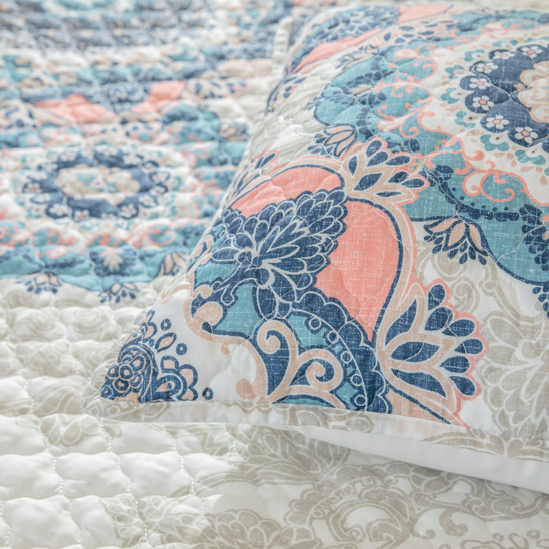  Lightweight Bohemian Floral Quilt Set 3 Piece , King + 2 King Shams