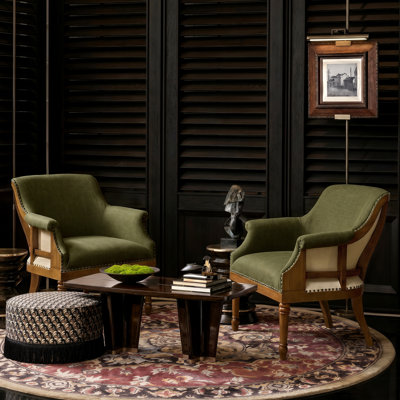 Chaise avec accoudoirs à garniture cloutée en bois massif de style traditionnel l 30,5 po Country