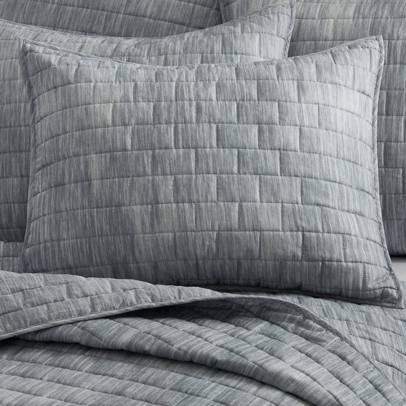Niles 3 Piece Quilt Set, Queen Quilt + 2 Standard Shams