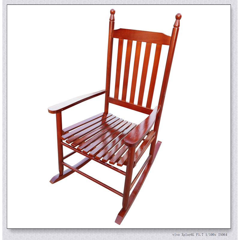 Chaise berçante en bois massif avec dossier à lattes pour une détente et une utilisation extérieure durable, Brun