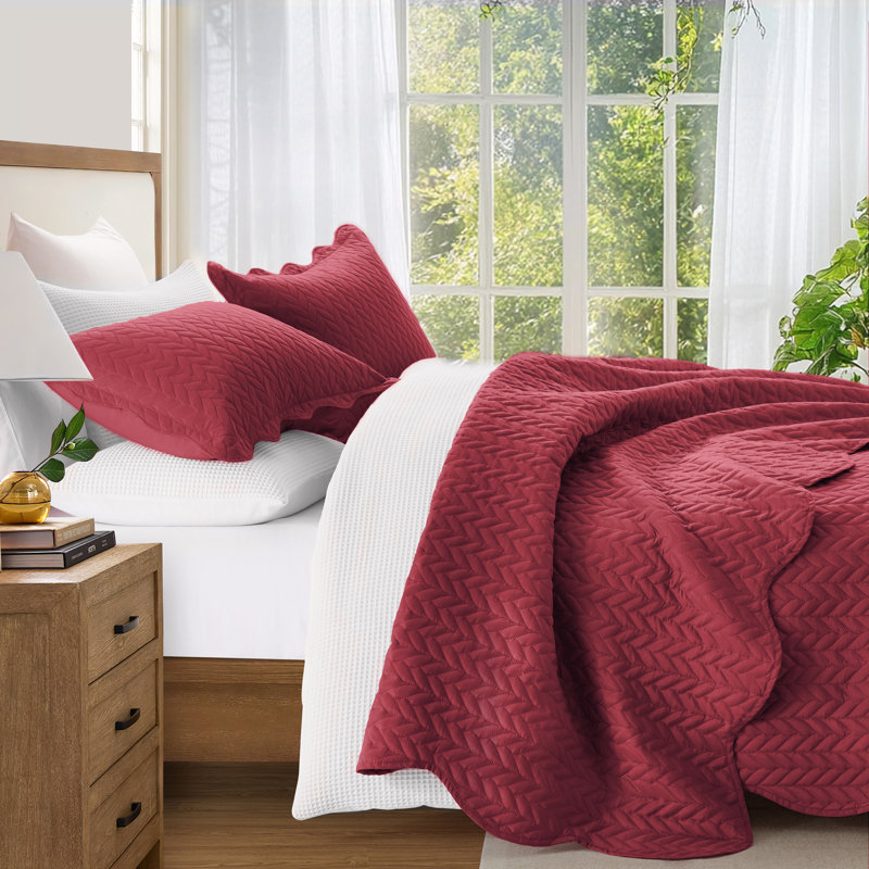 Embossed Microfiber Bedspread Set – All Seasoned Modern and Lightweight Bedding Set with Shams, Burgundy