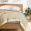 Couverture avec bordure en satin-101796780-101796776