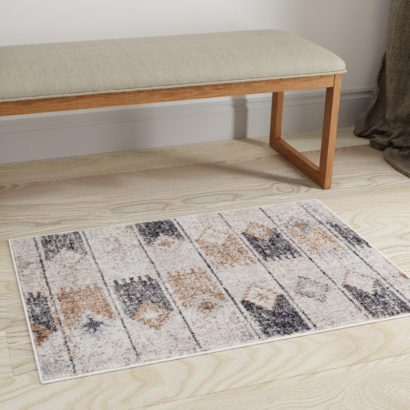 Perlita Geometric Indoor Rug, Rectangle 4' x 6'