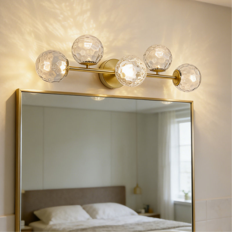 Luminaires de salle de bain dorés: applique murale en laiton doré brossé 5 lumières Modern Bath