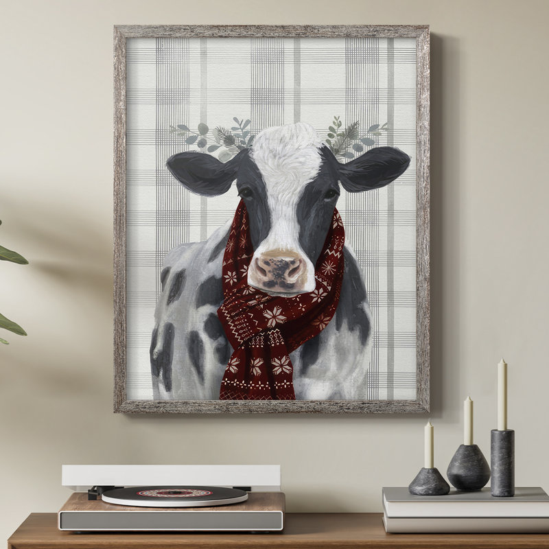 Yuletide Cow I, reproduction encadrée - bois massif, H 11 po x l 9 po