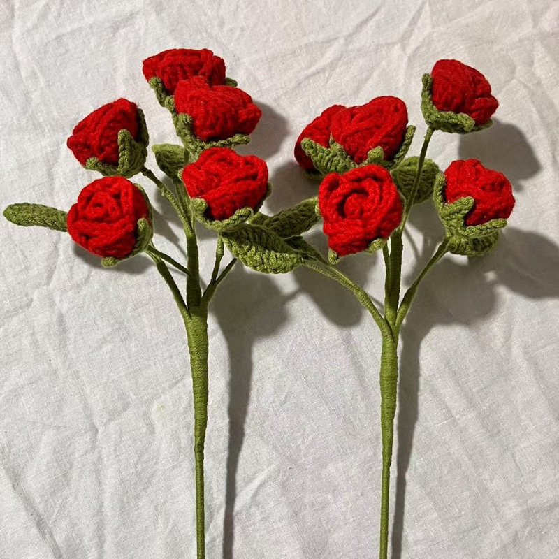 Christmas Gift Faux Rose Arrangement without Vase , Red