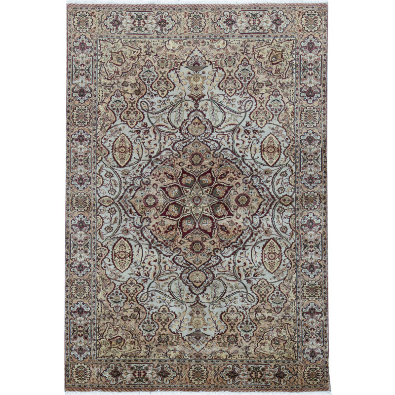 Sona Hand Woven Wool Oriental Area Rug