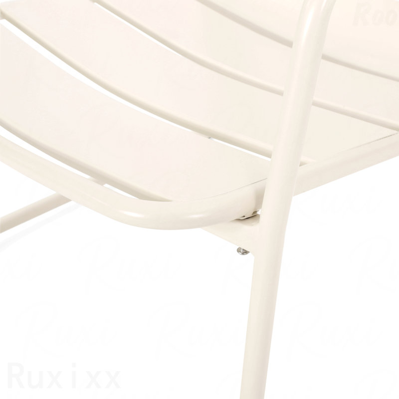 Chaise de patio, Matte White