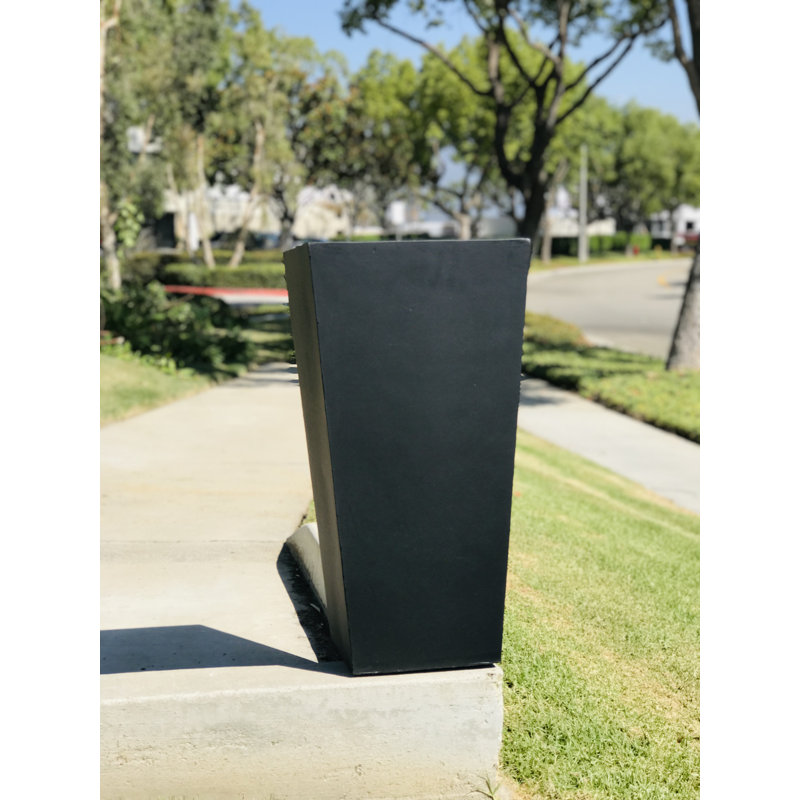 Hetum Pot Planter, Burnished Black, 14" x 28"