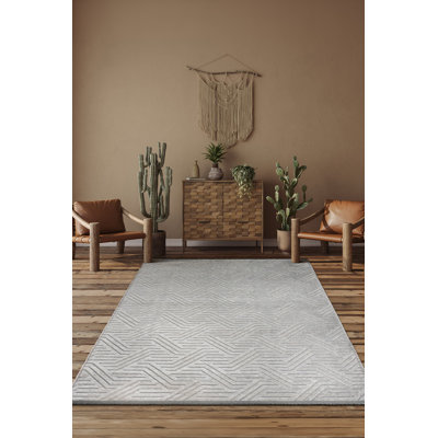 Amiliya Solid Colour Chenille Area Rug