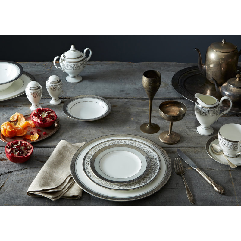 8,25 oz. Noritake Summit Crémier, Platine
