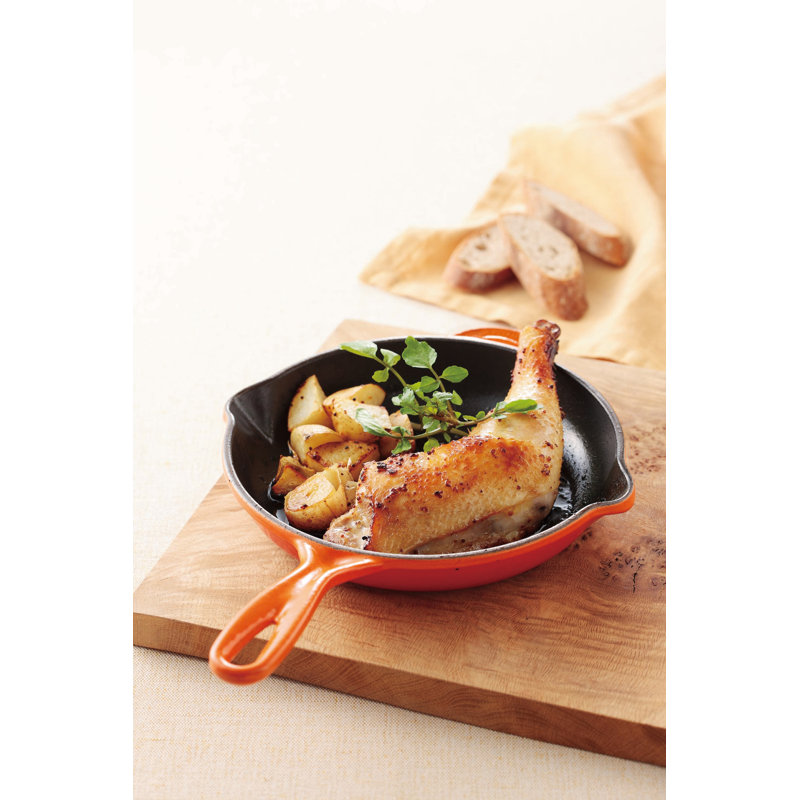 Le Creuset Enameled Cast Iron 9" Skillet, Flame