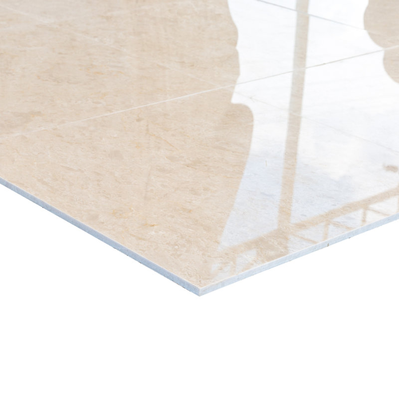 Carreau de marbre et de sol aspect marbre poli beige, L 24 po x L 24 po