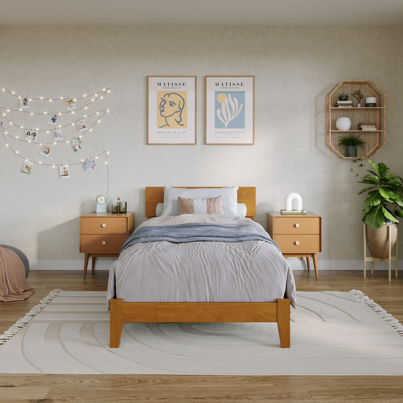 Lit à panneaux en bois massif Amodio par Mack & Milo™, Simple TG, Caramel clair