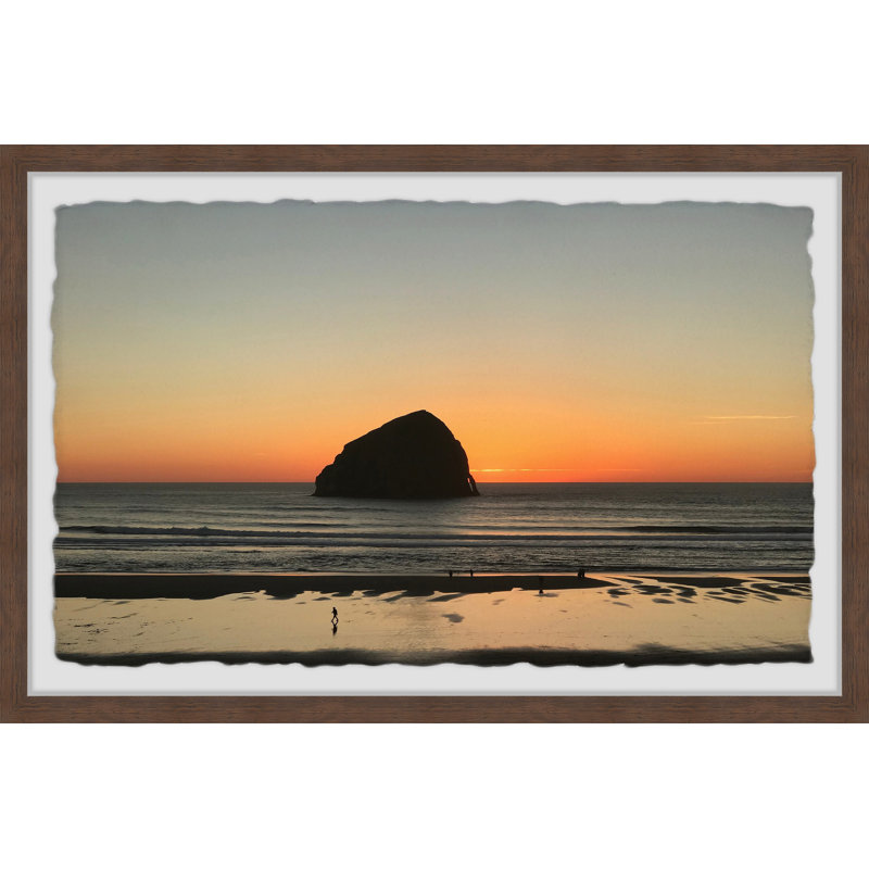 «Dawn Be derrière the Rock» par Marmont Hill - reproduction d'art sur papier encadrée, H 24 po x l 36 po x 1,5 po