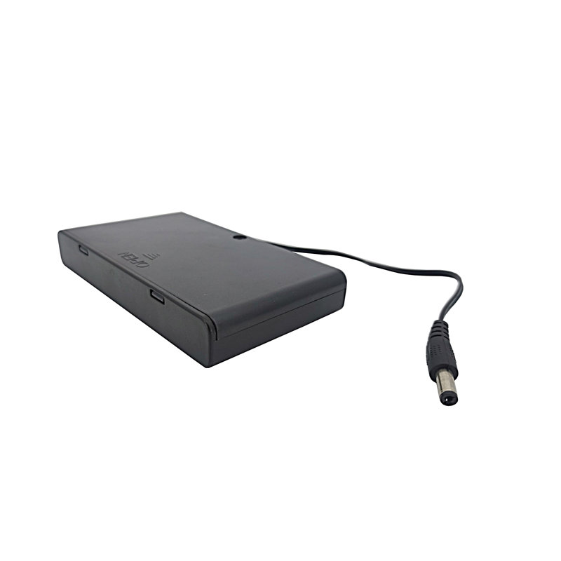 Boîtier de batterie AA pouvant contenir 8 batteries Support d'alimentation 12V avec interrupteur marche / arrêt DC mâle 5,5 / 2,1 mm