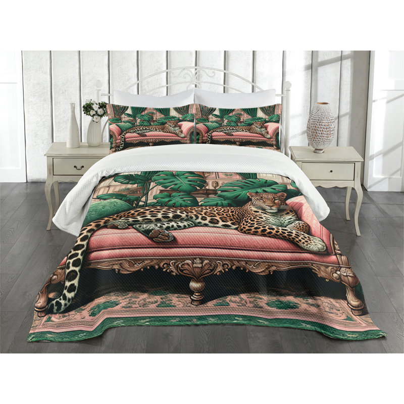 Coverlet, Queen Coverlet / Bedspread + 2 Standard Shams