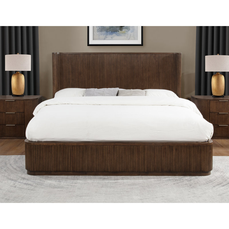 Ensemble de chambre à coucher 5 pièces Queensbury, Très grand californien, Brun