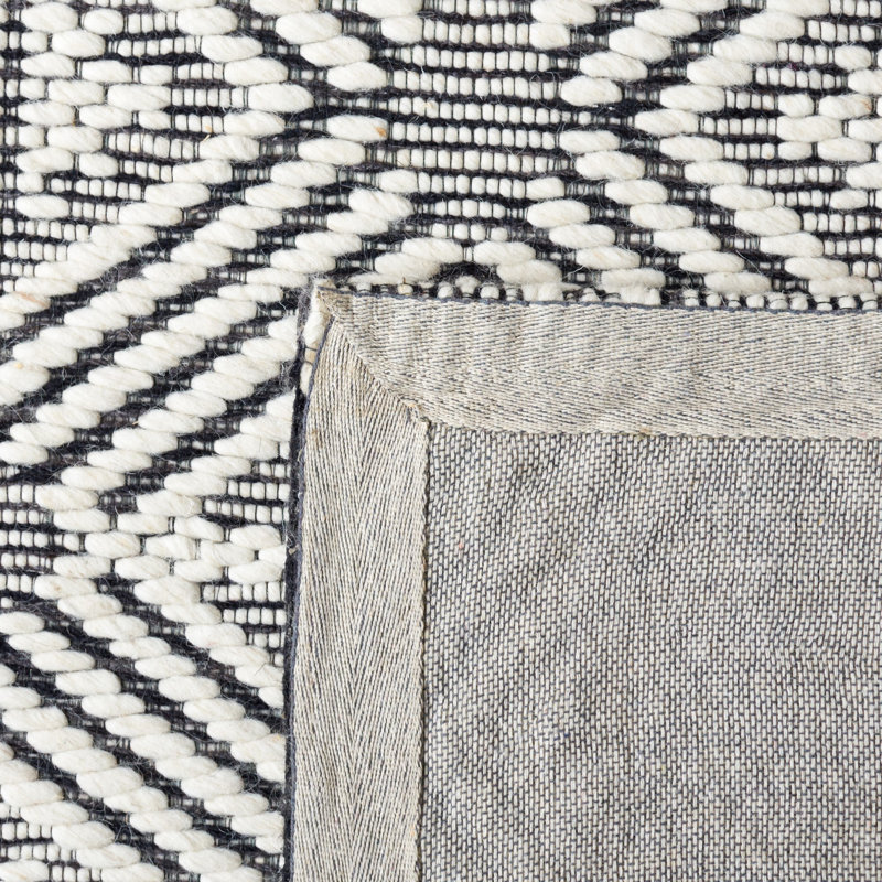Ashaud Hand Loomed Wool And Cotton With Latex Geometric Rug, Rectangle 5' x 8'