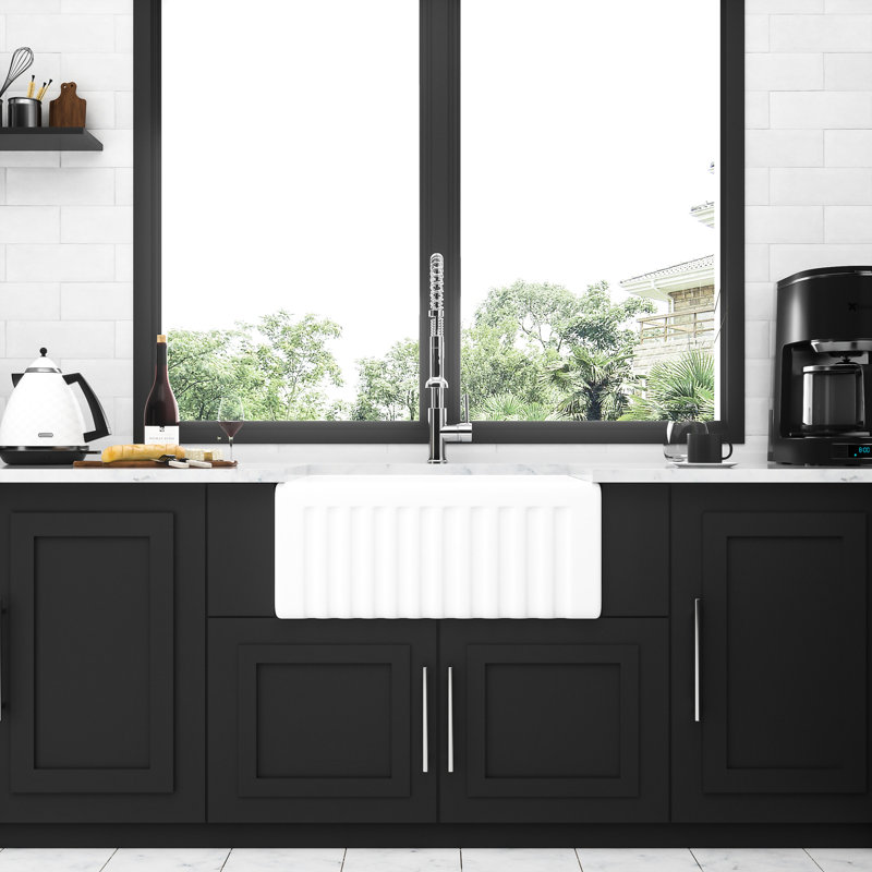 Évier en céramique blanche de 24 po à l'avant avec tablier, facile à entretenir pour la cuisine et le lavabo, simple, profond et élégant