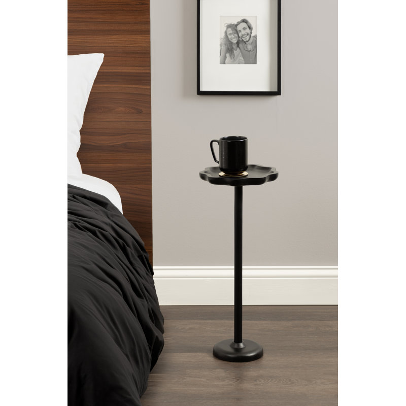 Table ronde Alezar, Black