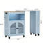 Îlot de cuisine sur roulettes avec table allongée Chariot de rangement de cuisine en panneau de fibres à densité moyenne avec prises de courant DEL 2 portes en verre cannelé côté 3 tablettes ouvertes Prise US bleue-123147626-123147625