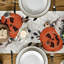 Chemin de table citrouille d'Halloween en toile d'araignée, décoration de table de salle à manger de saison-683469514-684739836