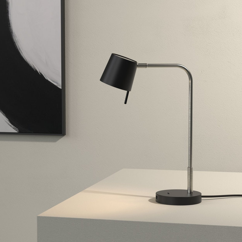 Miura Desk USB, Matt Gold with Cone 105, Matt Black, Matt Nickel, Matt Black
