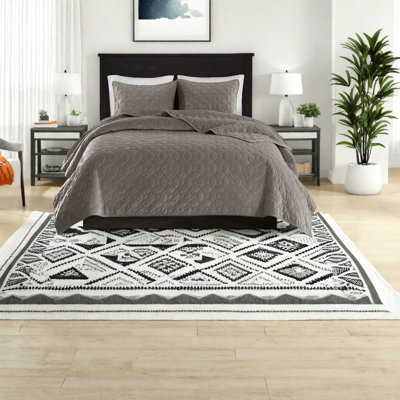 Luxurious Velvet King Bedding Set, Cotton Comfort, Contemporary Bedroom Style