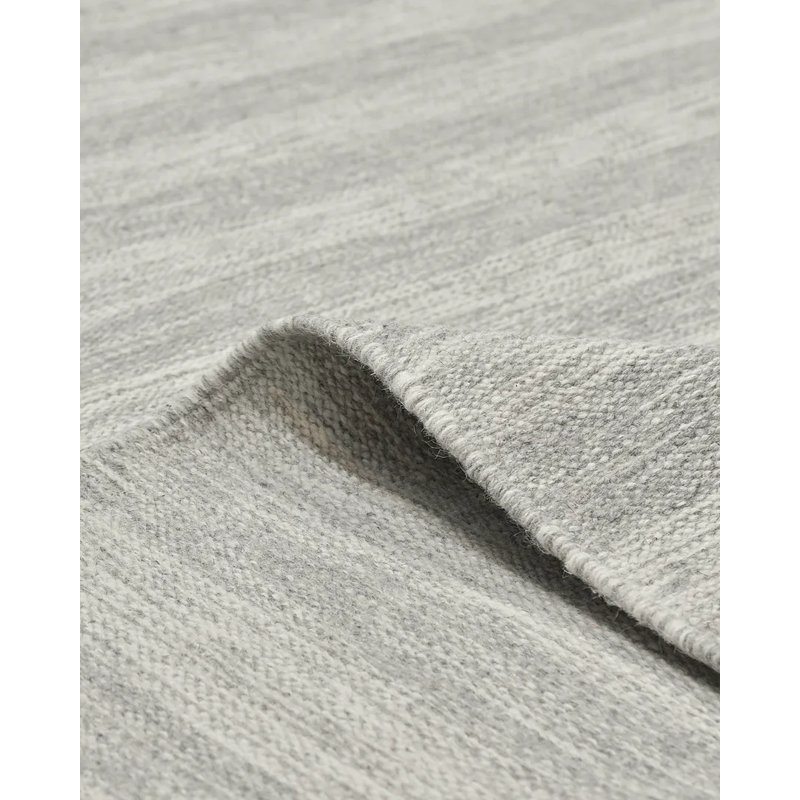 Striped Area Rug in Silver, Rectangle 5' x 8'