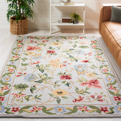 Sapin Hand Hooked Wool Floral Rug