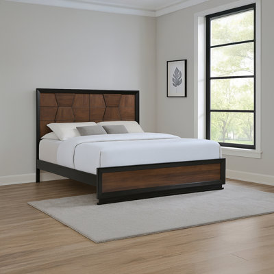 Grand lit de style traditionnel Houston en bois de noyer