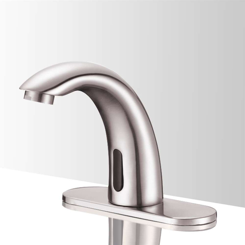 Robinet à capteur automatique commercial Lano par BathSelect - Nickel brossé, fonctionnement sans contact, conforme à l'ADA