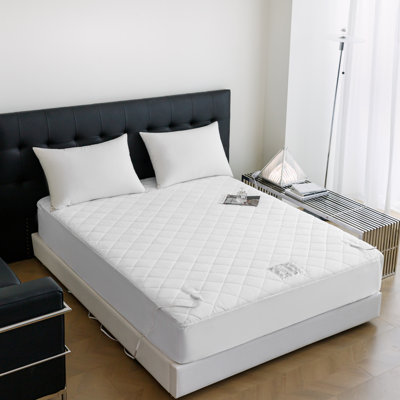 Protège-matelas Osbaldo Alwyn Home Yes