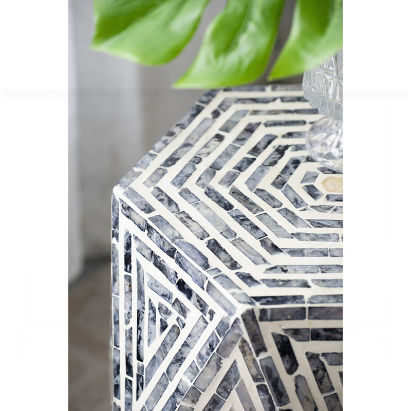 Table de bout hexagonale Maverick