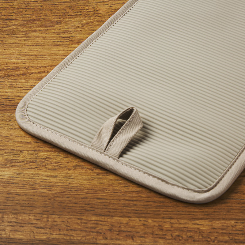 Maniques en silicone à micro-nervures KITCHENAID, Brun clair lait frappé