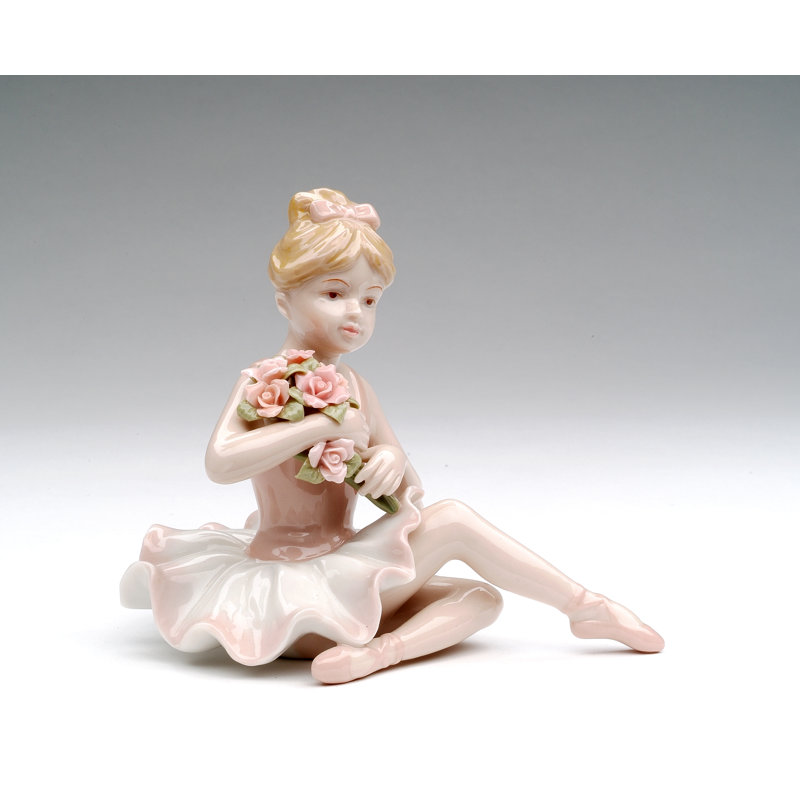 Figurine ballerine en robe rose