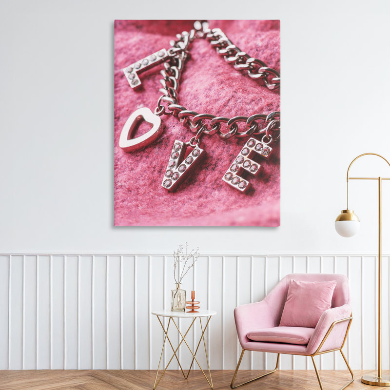 Glam Love Charm, toile par Lil 'Rue, H 48 po x l 36 po