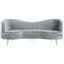 3 canapés gris, offrant des sièges confortables et un style contemporain pour les intérieurs modernes avec des espaces doux et colorés
